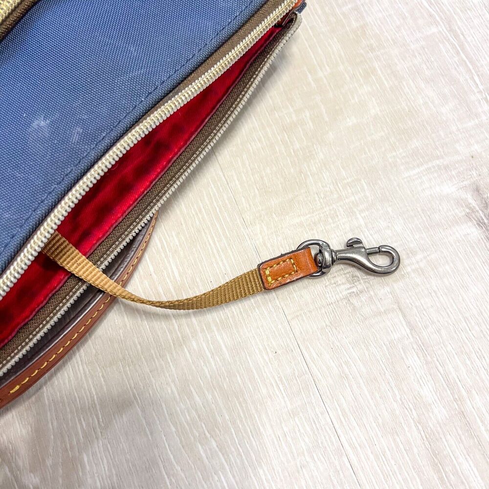 Dooney and Bourke Nylon Cross Body Bag Navy Blue with Red Lining - Picture 12 of 16